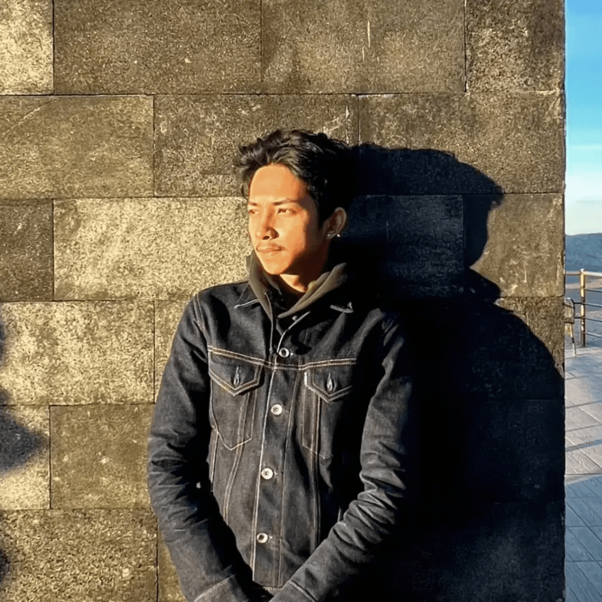 Ihza Mahendra - Independent Web Developer